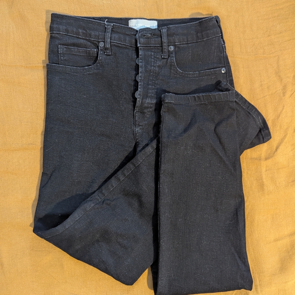 Everlane high rise slim straight button-fly cigarette jeans. Black. 28